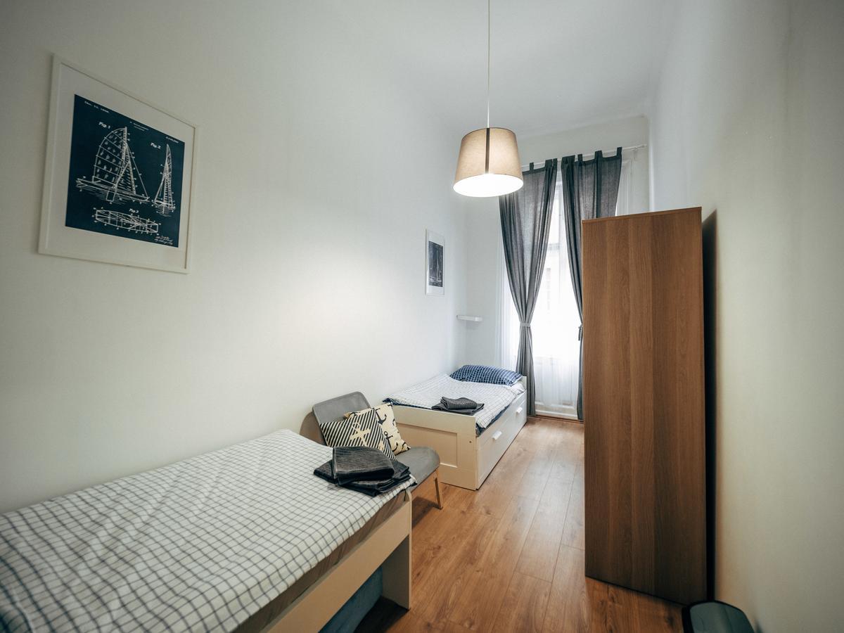 111 Hostel บูดาเปสต์ ภายนอก รูปภาพ